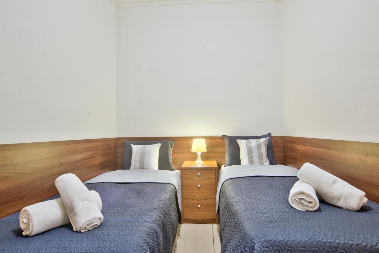 Morina Court - St Julians Seaside Bliss Apartments And Penthouse By Shortletsmalta Saint Julian's Bagian luar foto